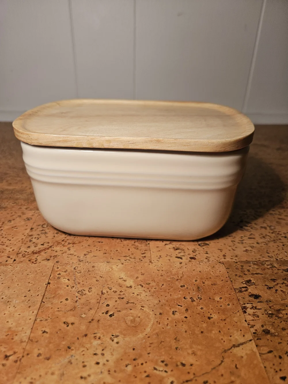 Ceramic Butter Container with Wooden Lid — Cream